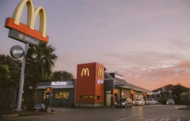 McDonald’s tests Google-backed AI drive-thru ordering system